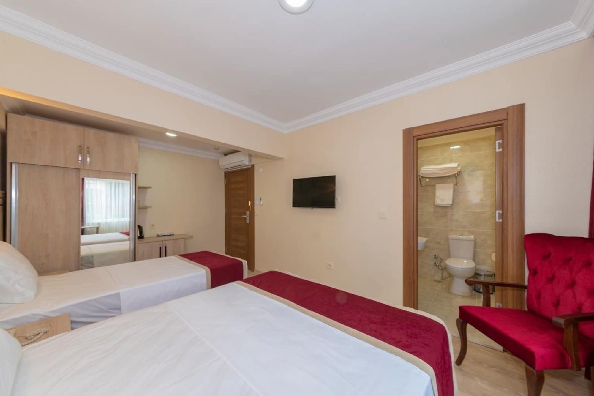 Beijing Hotel Истанбул Екстериор снимка